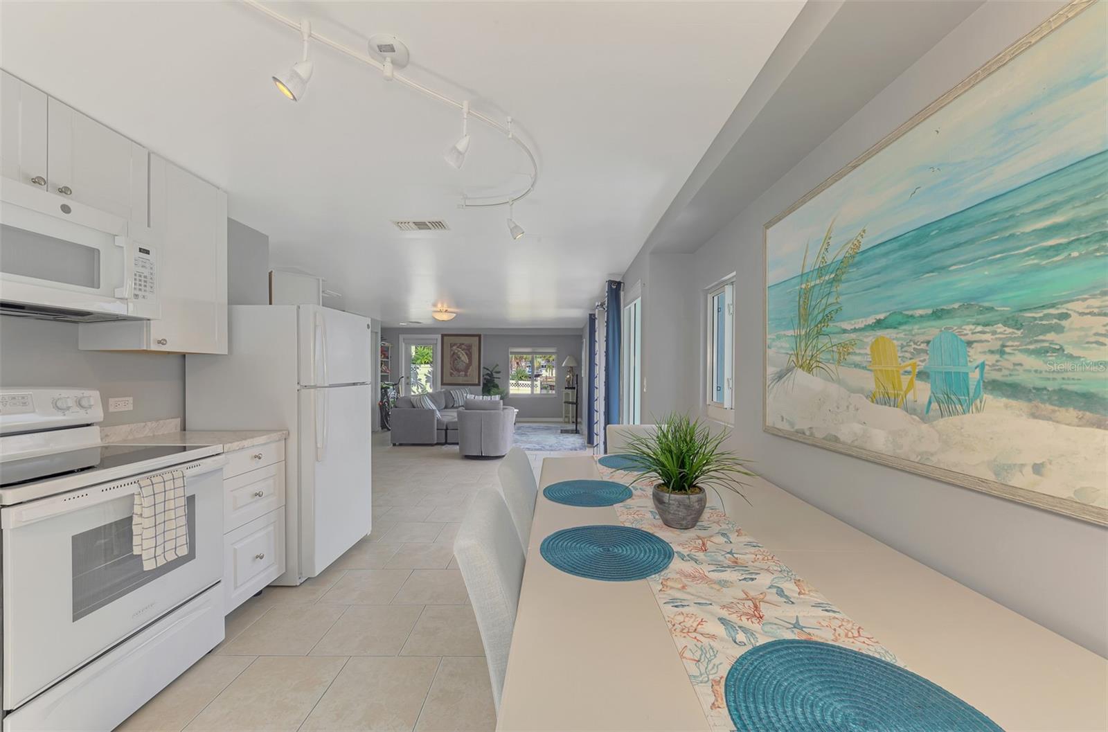 387 AVENIDA MILANO — photo 20