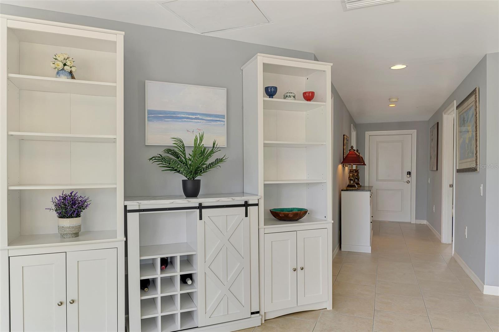 387 AVENIDA MILANO — photo 10