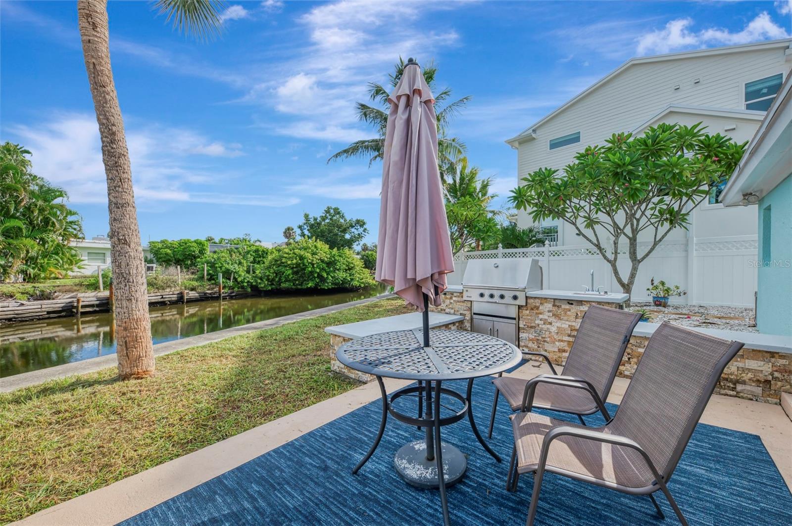 387 AVENIDA MILANO — photo 34