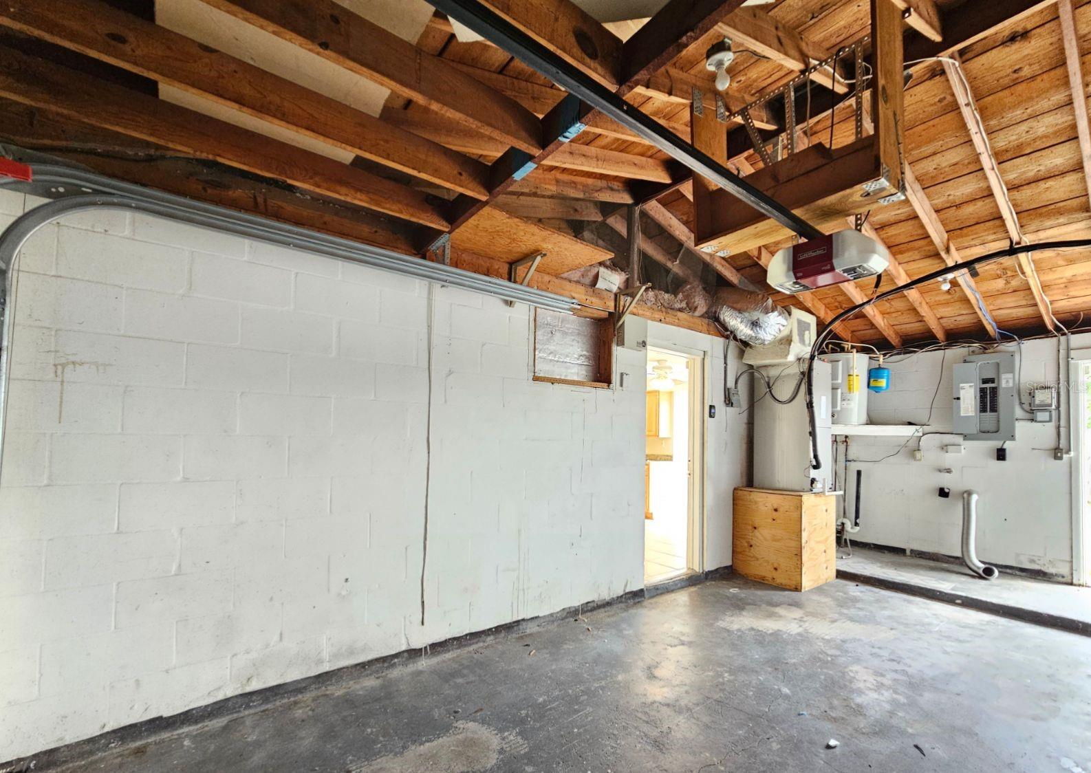 4332 NEWBURY DR — photo 14