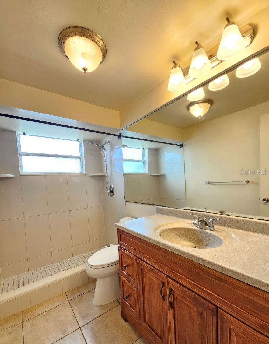 4332 NEWBURY DR — photo 10