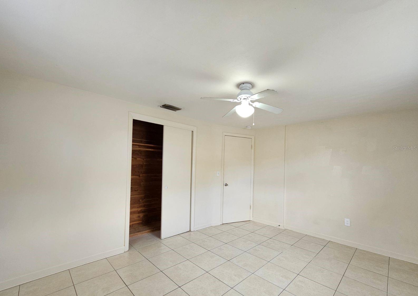 4332 NEWBURY DR — photo 8