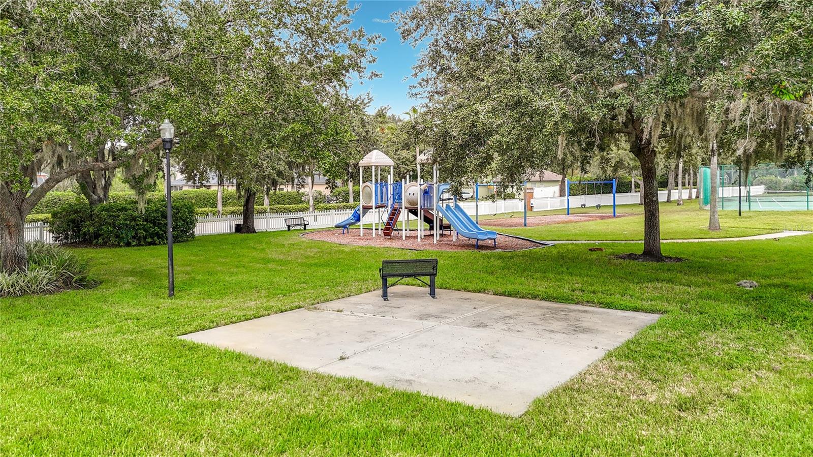 18316 CYPRESS HAVEN DR — photo 42