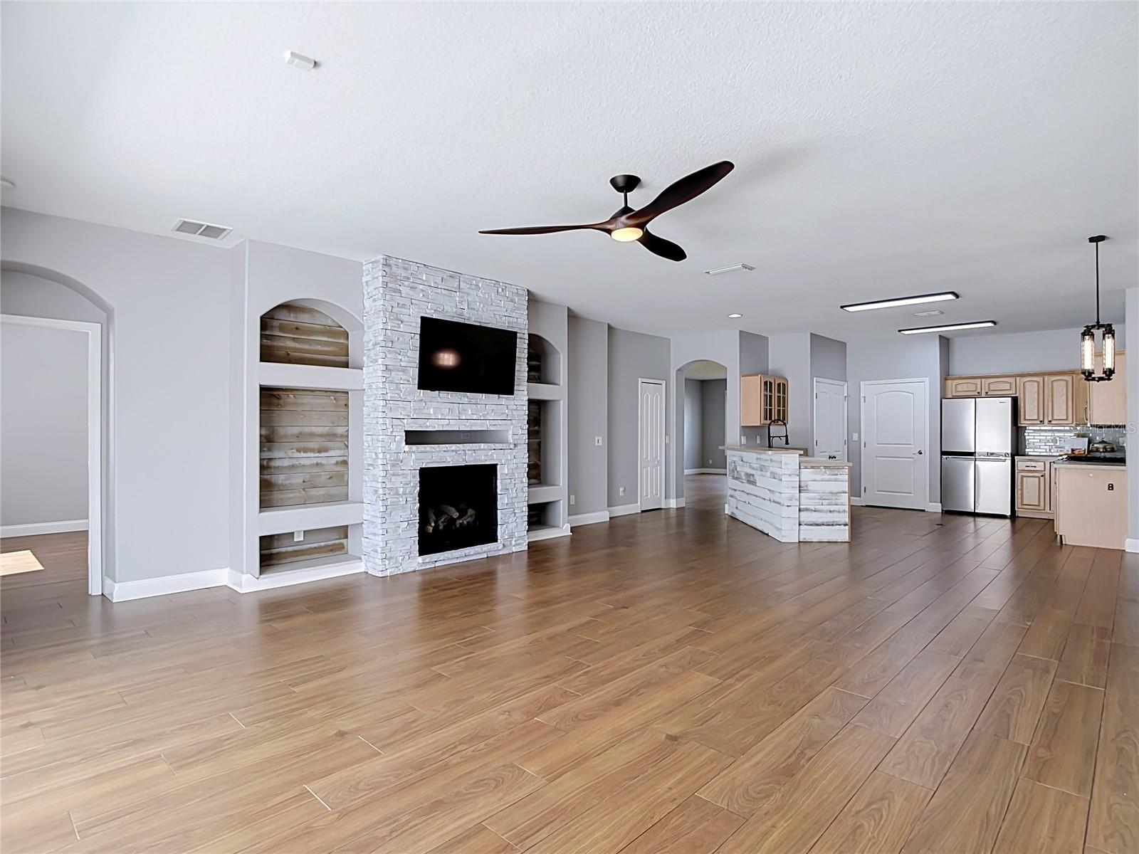 18316 CYPRESS HAVEN DR — photo 8
