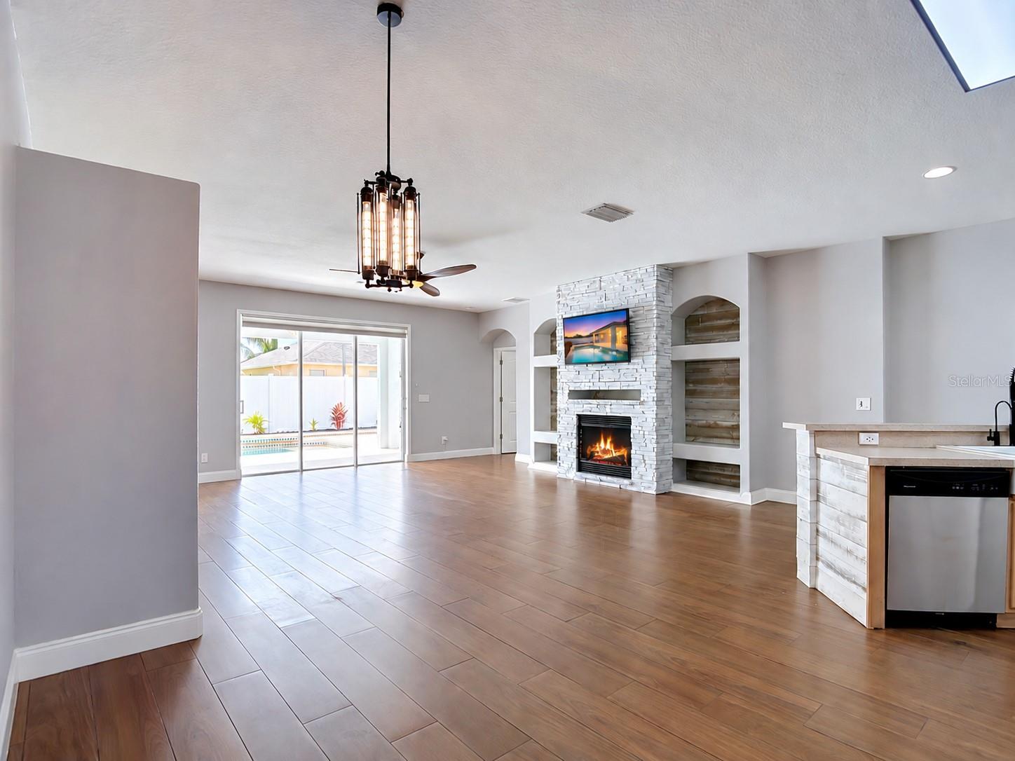18316 CYPRESS HAVEN DR — photo 14