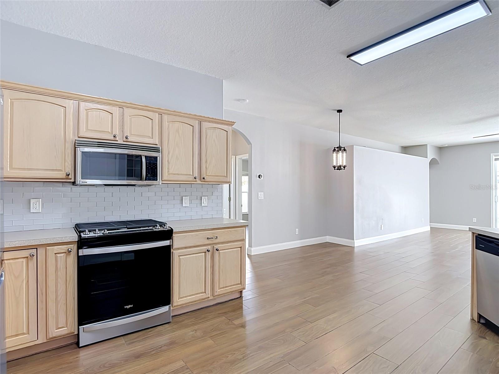 18316 CYPRESS HAVEN DR — photo 18