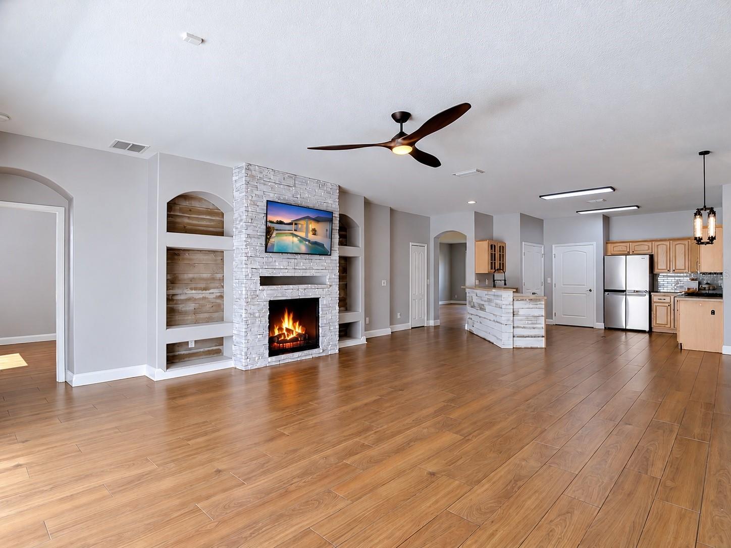 18316 CYPRESS HAVEN DR — photo 9
