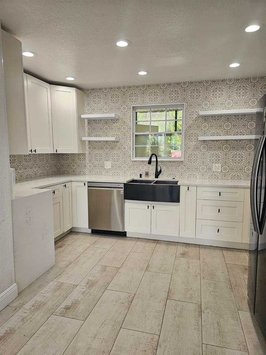 4453 RAYFIELD DR — photo 4
