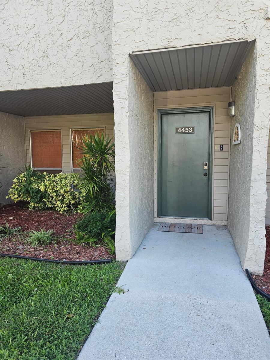 4453 RAYFIELD DR — photo 2