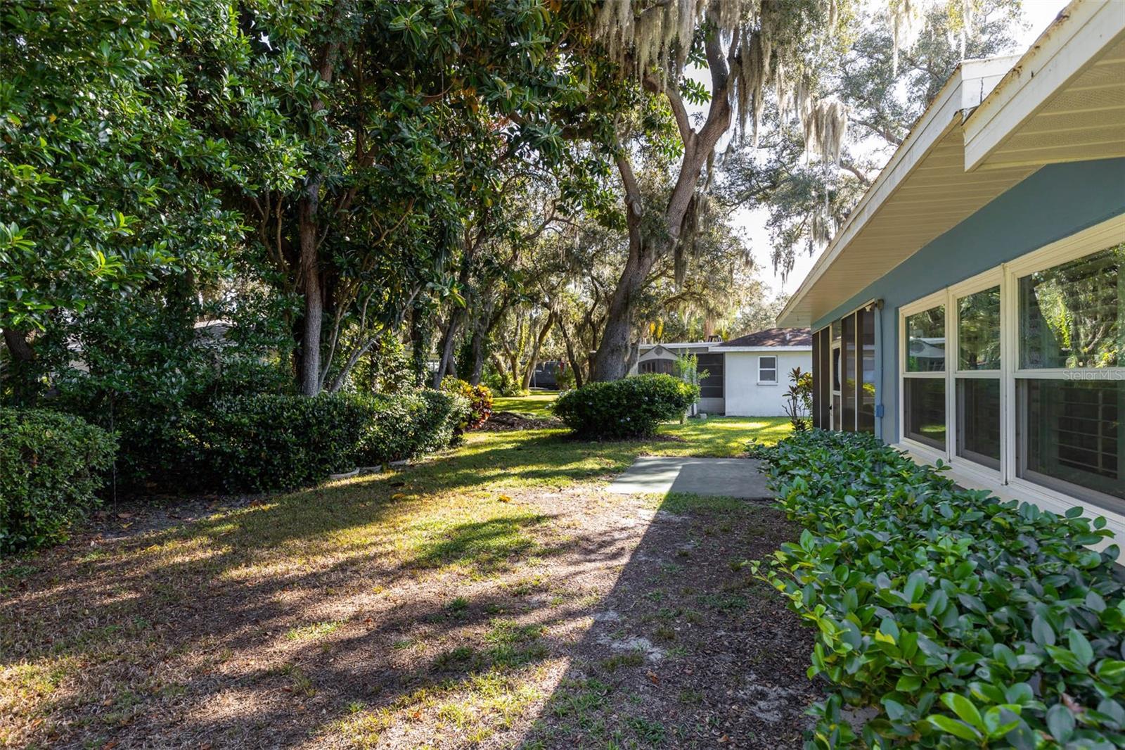 179 SUNSHINE DR — photo 27