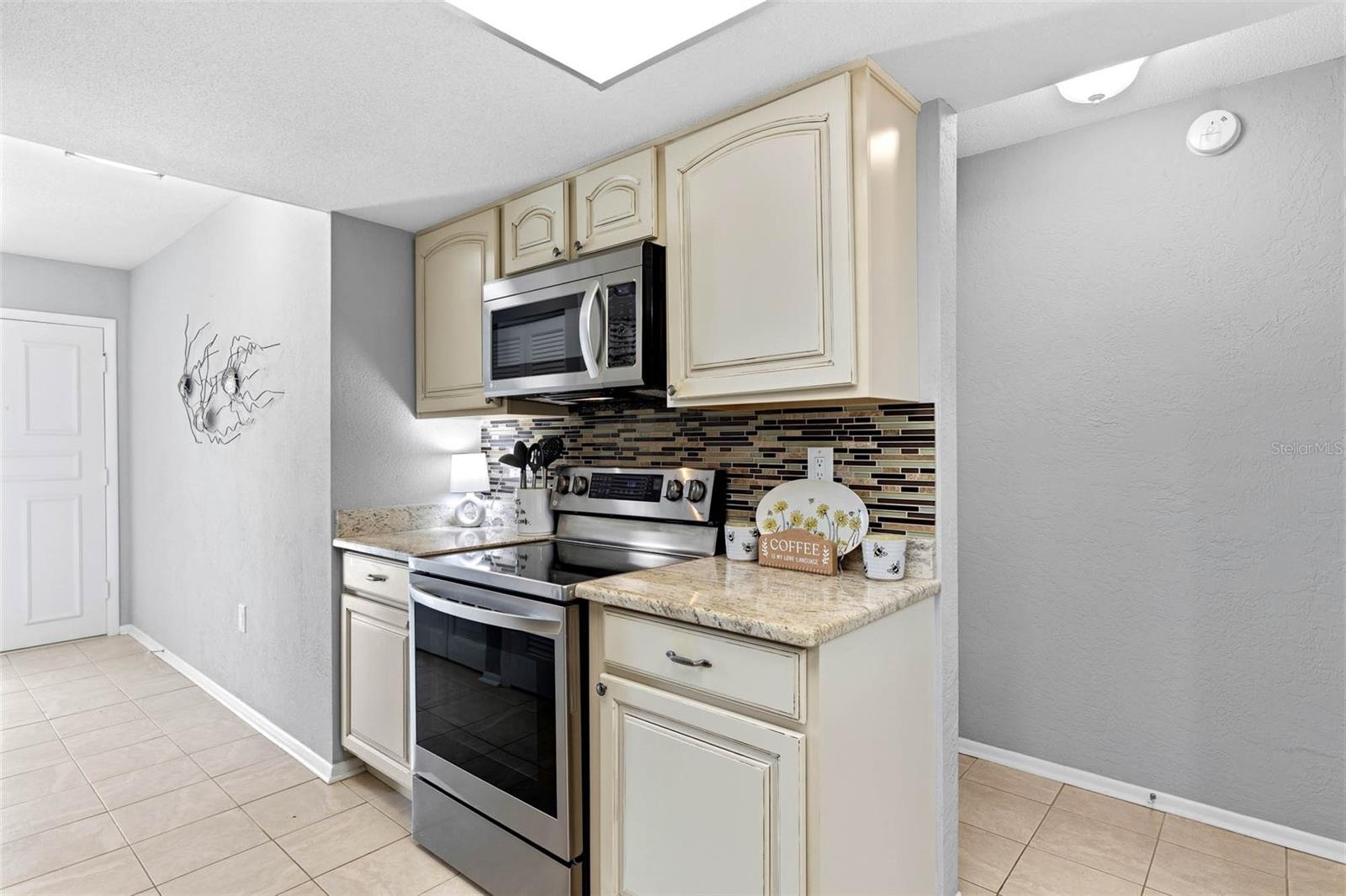 179 SUNSHINE DR — photo 11