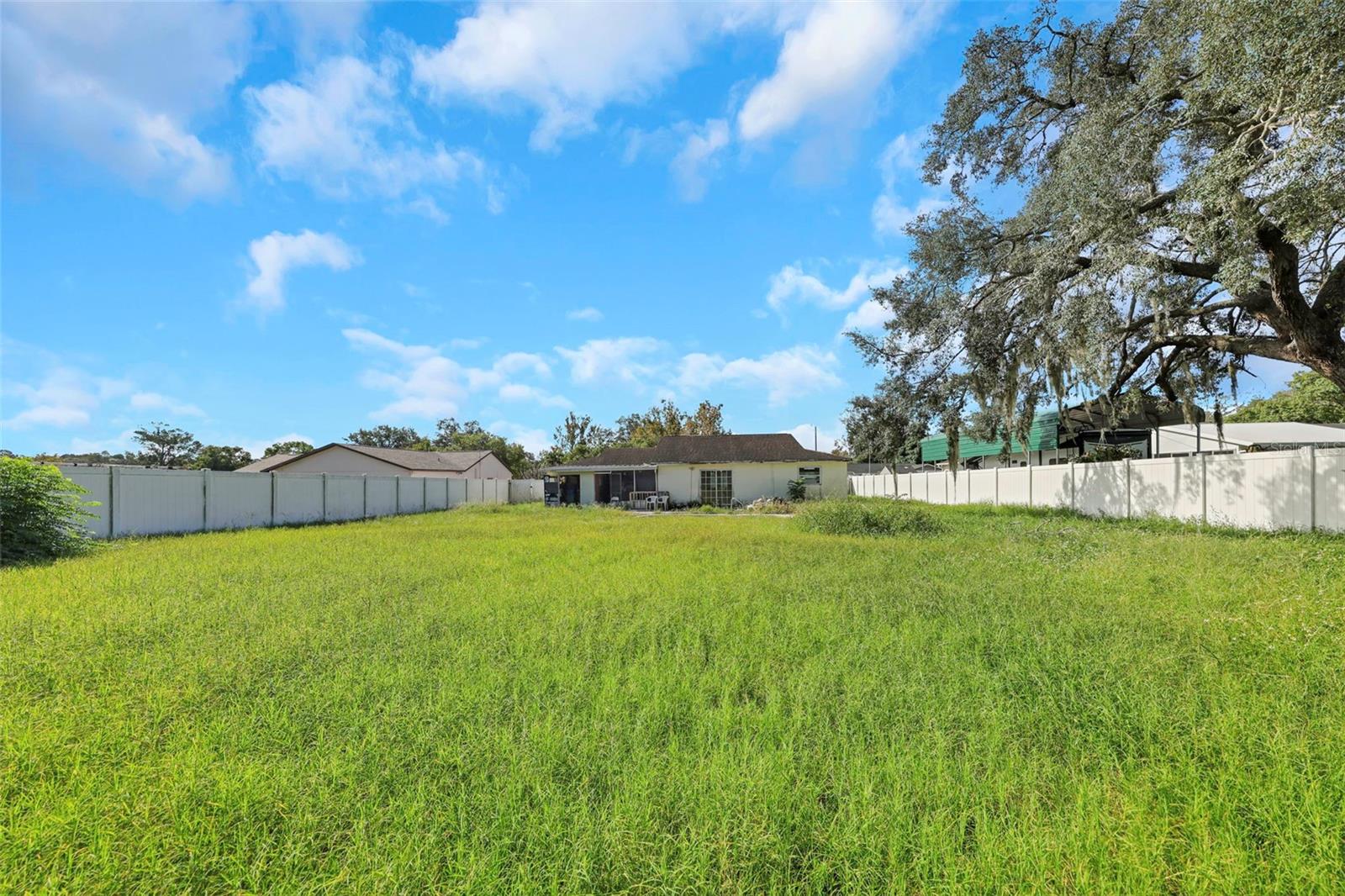 12023 MAHOGANY DR — photo 20