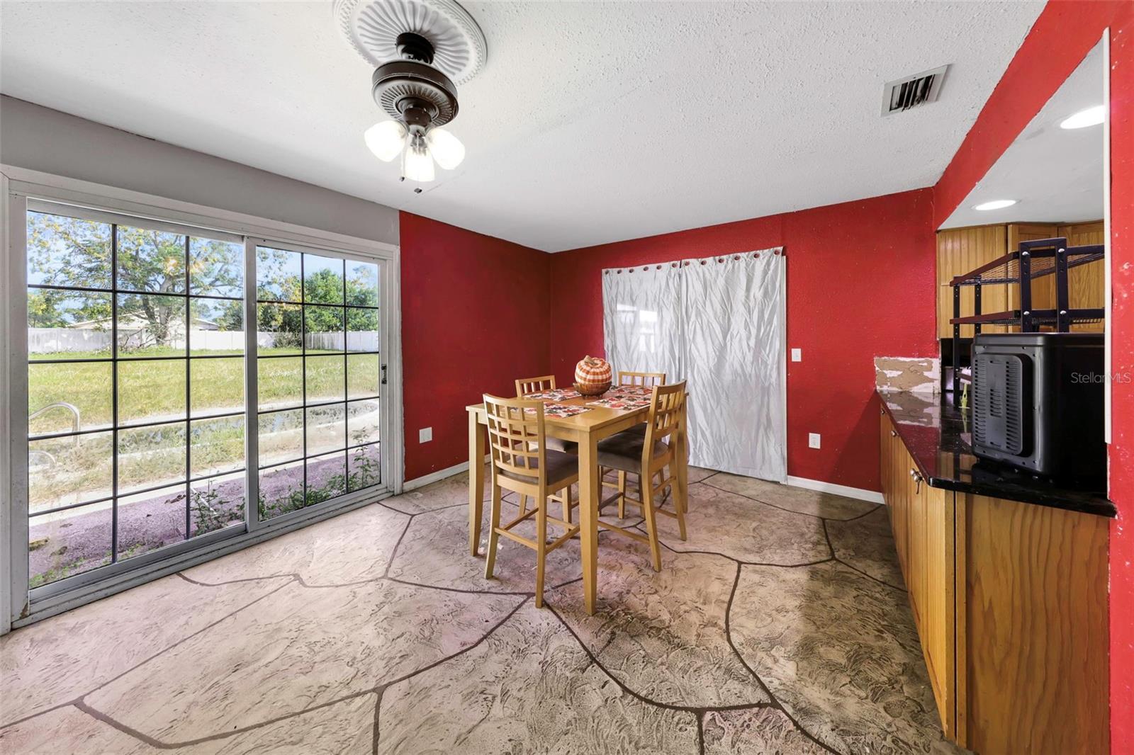 12023 MAHOGANY DR — photo 2