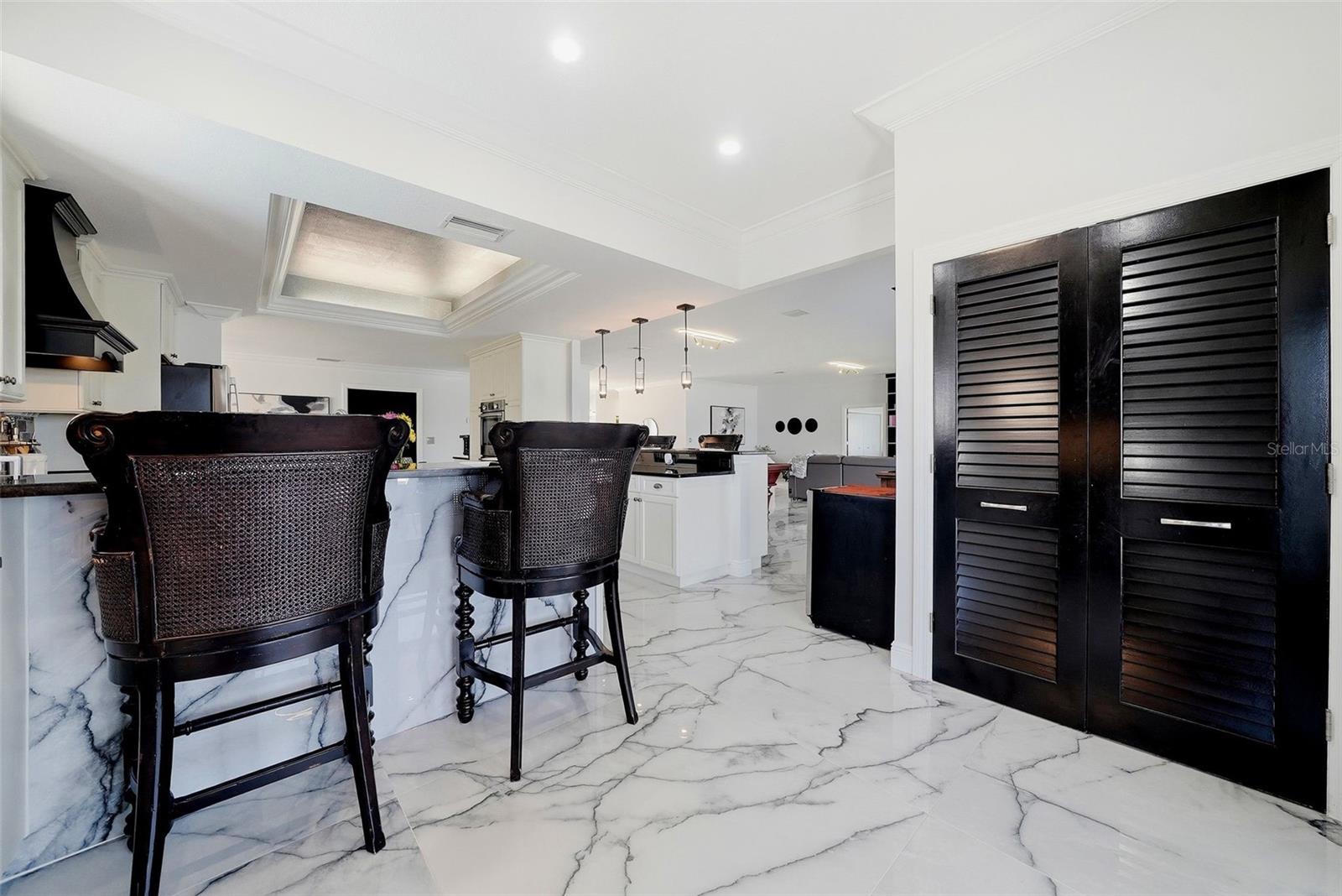 5207 BAY STATE RD — photo 15