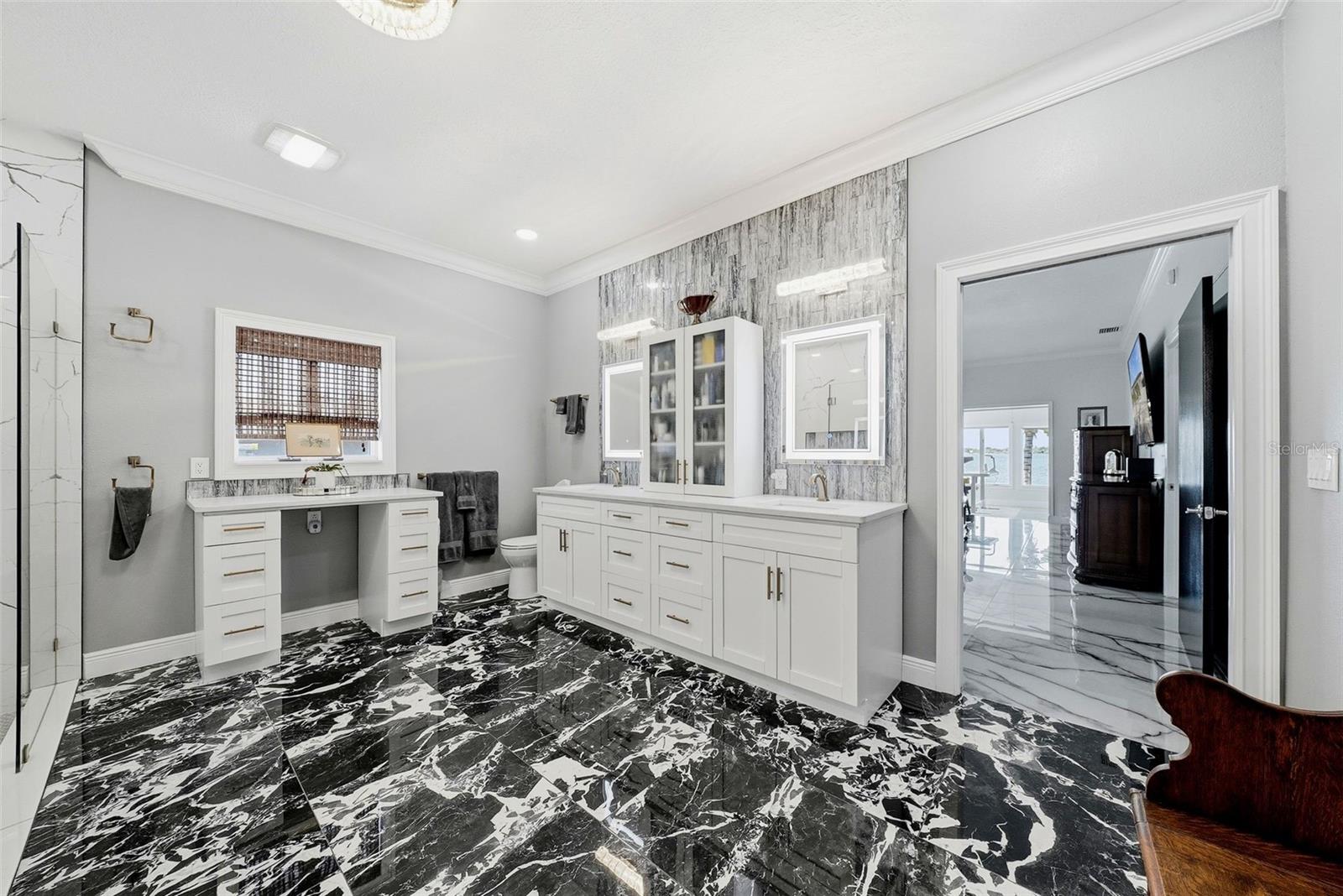 5207 BAY STATE RD — photo 33