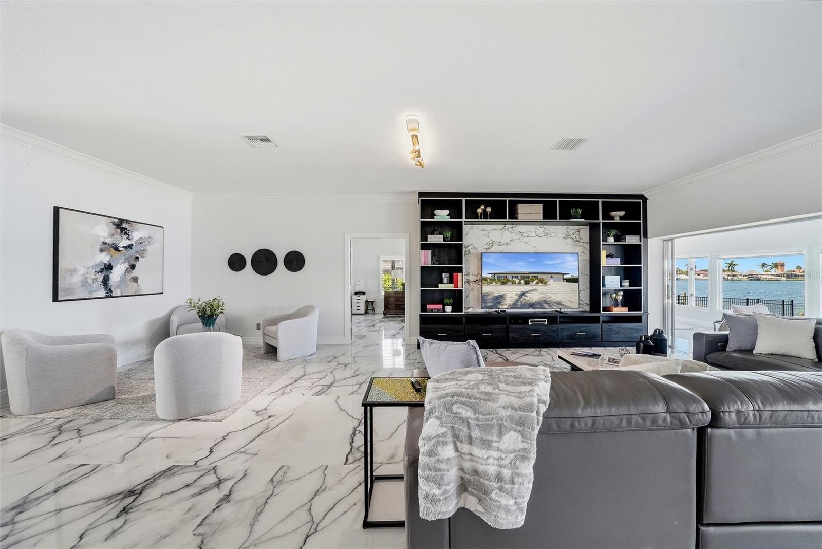 5207 BAY STATE RD — photo 19