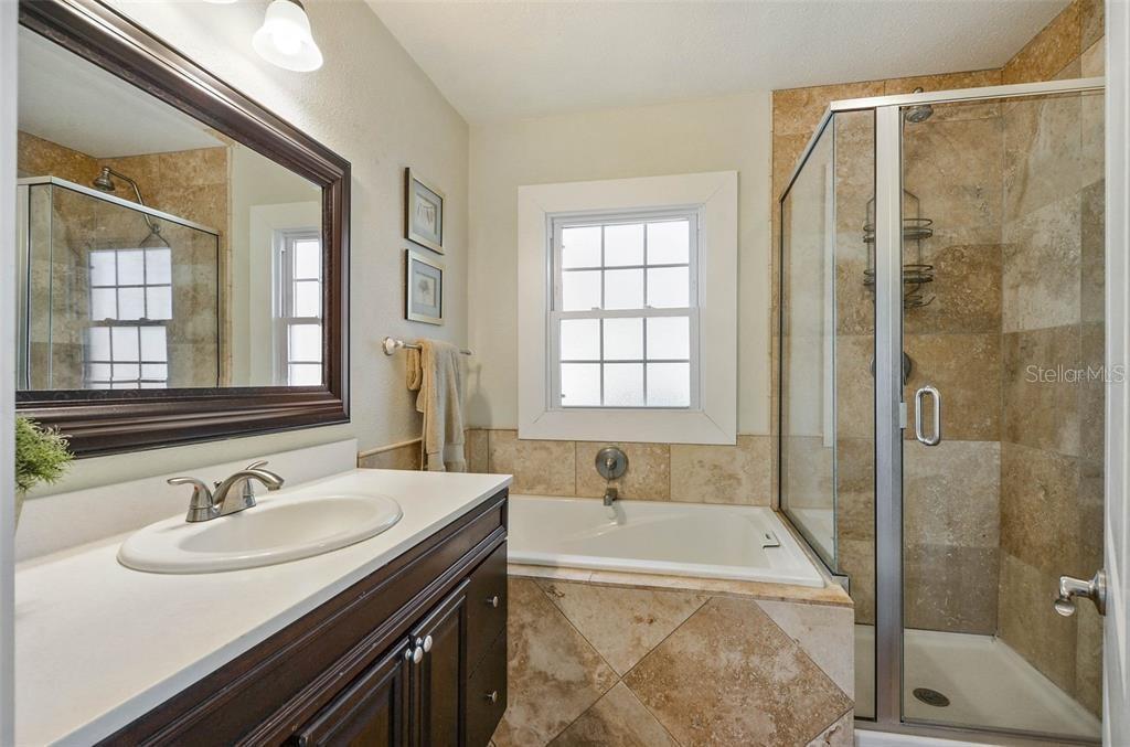 1002 W INDIANA AVE — photo 16