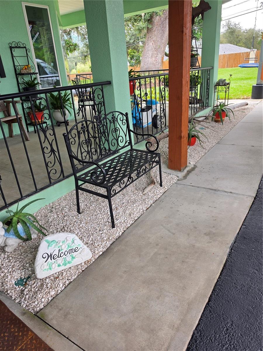 390 HENDERSON AVE — photo 19