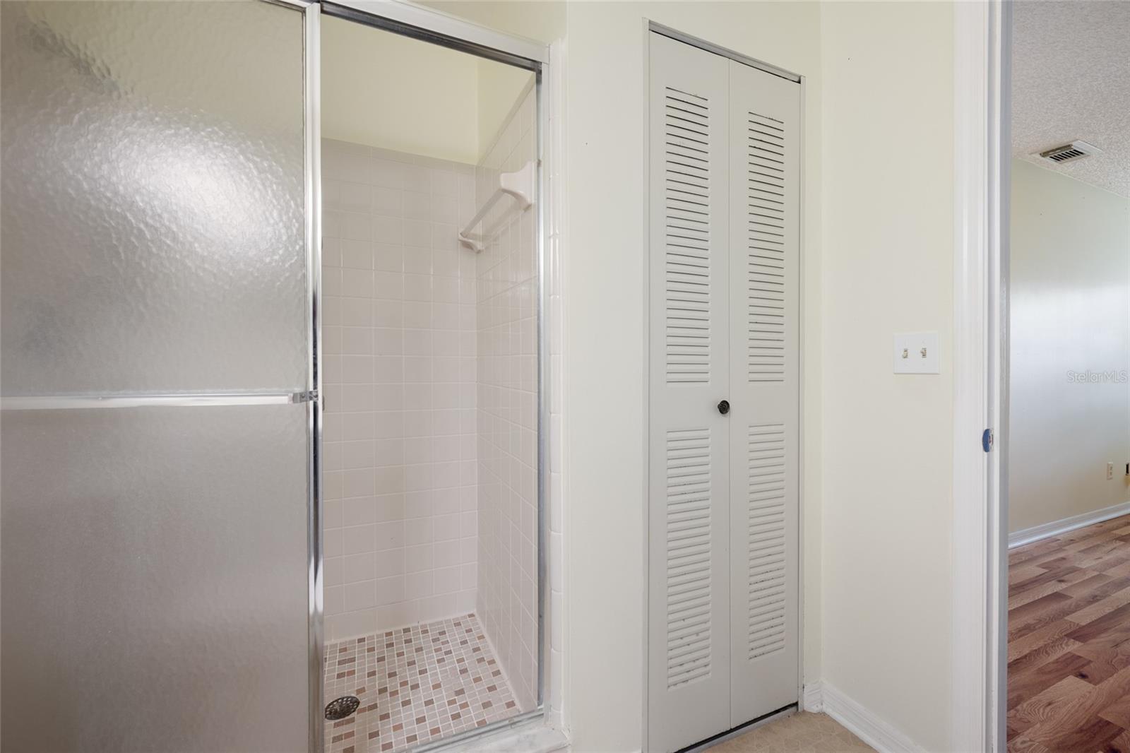 2020 HULLHOUSE DR — photo 24