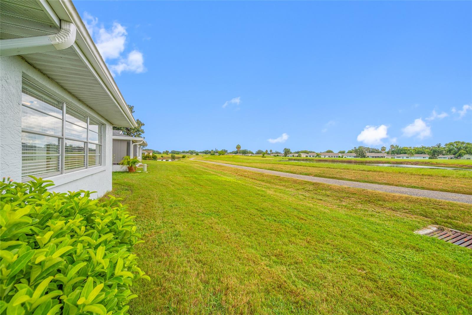 2020 HULLHOUSE DR — photo 37