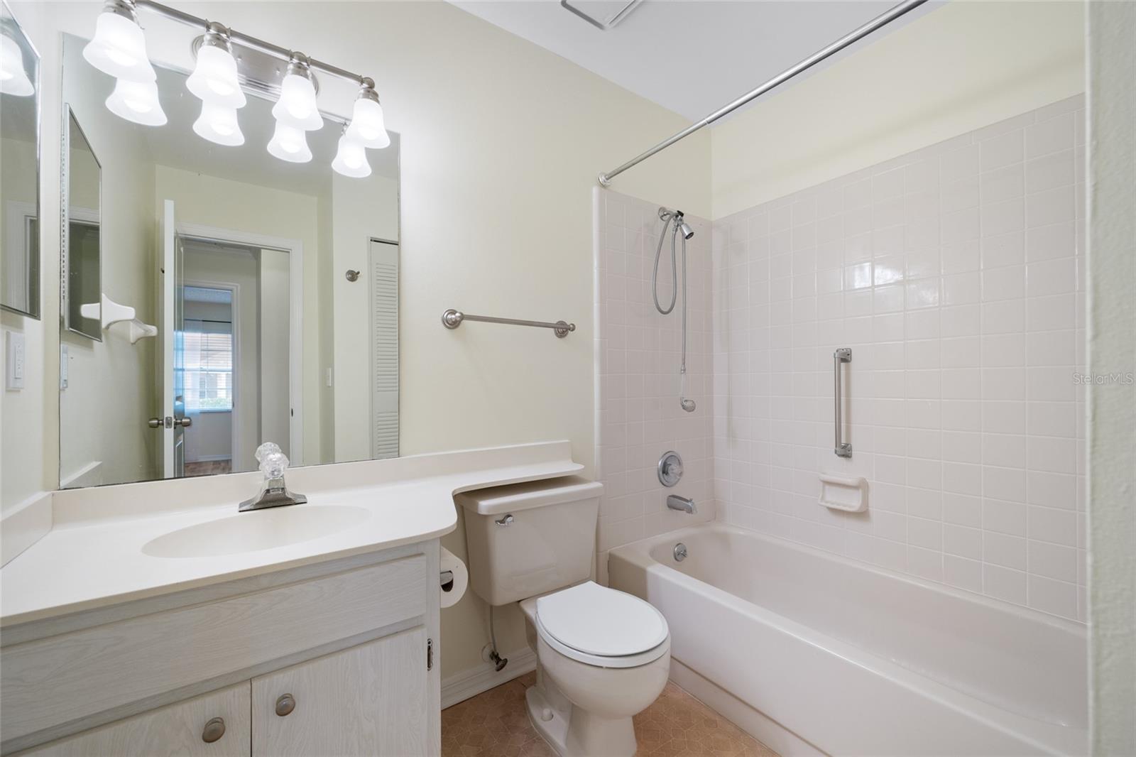 2020 HULLHOUSE DR — photo 29