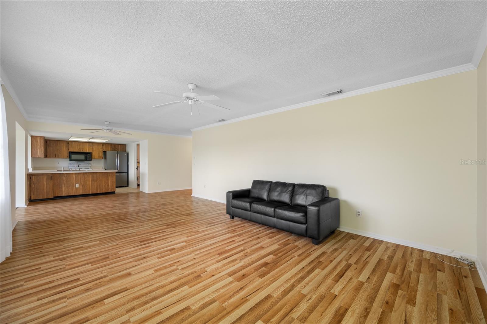 2020 HULLHOUSE DR — photo 5