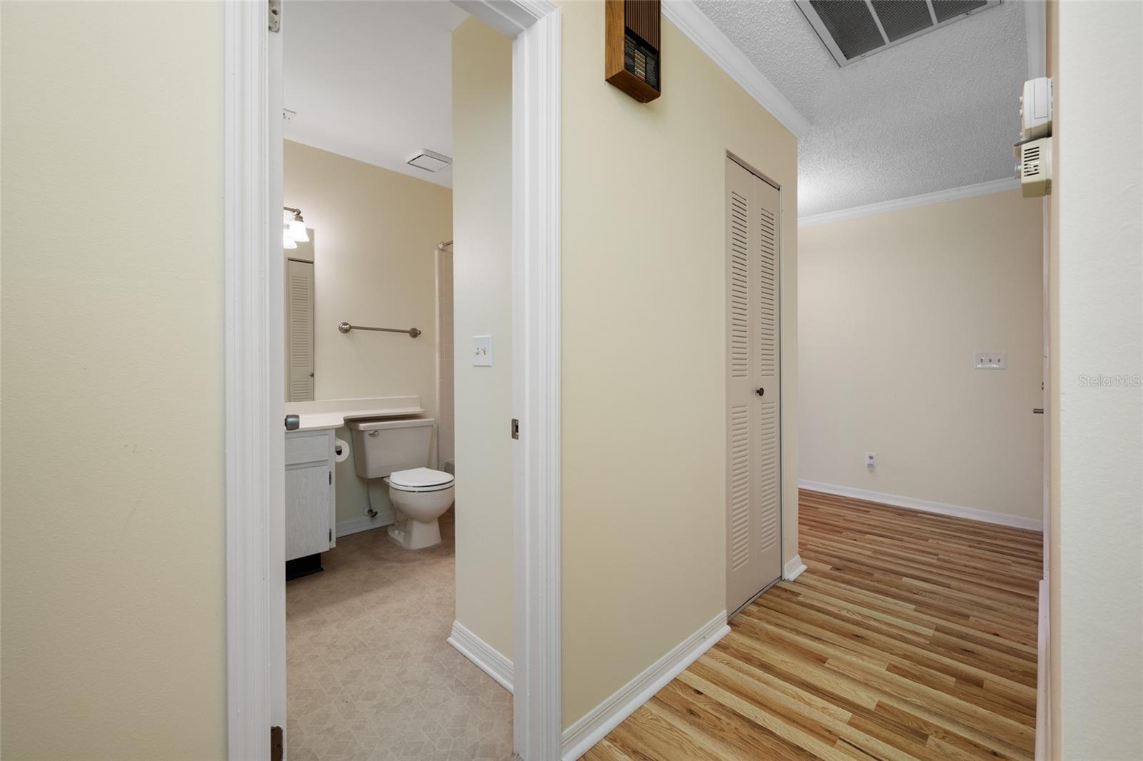 2020 HULLHOUSE DR — photo 28