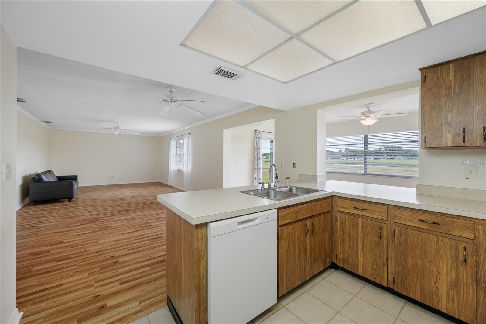 2020 HULLHOUSE DR — photo 10