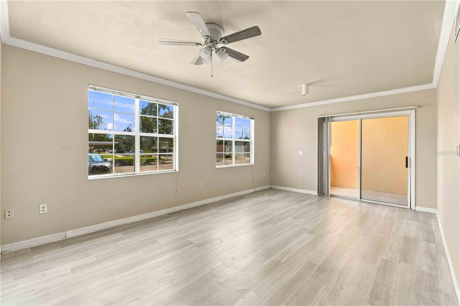 1015 VILLAGIO CIR #102 — photo 5