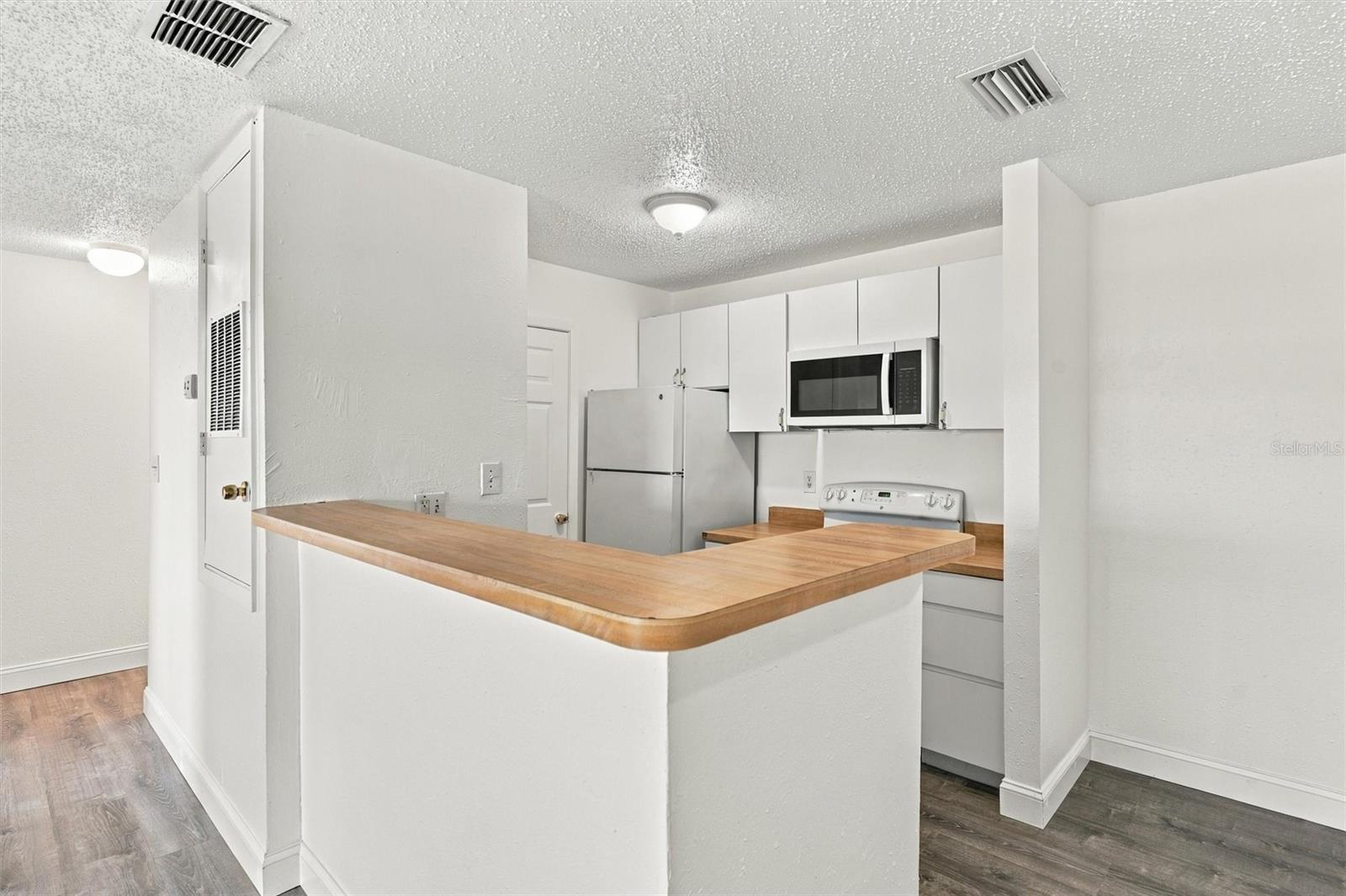 1400 GANDY BLVD N #416 — photo 7