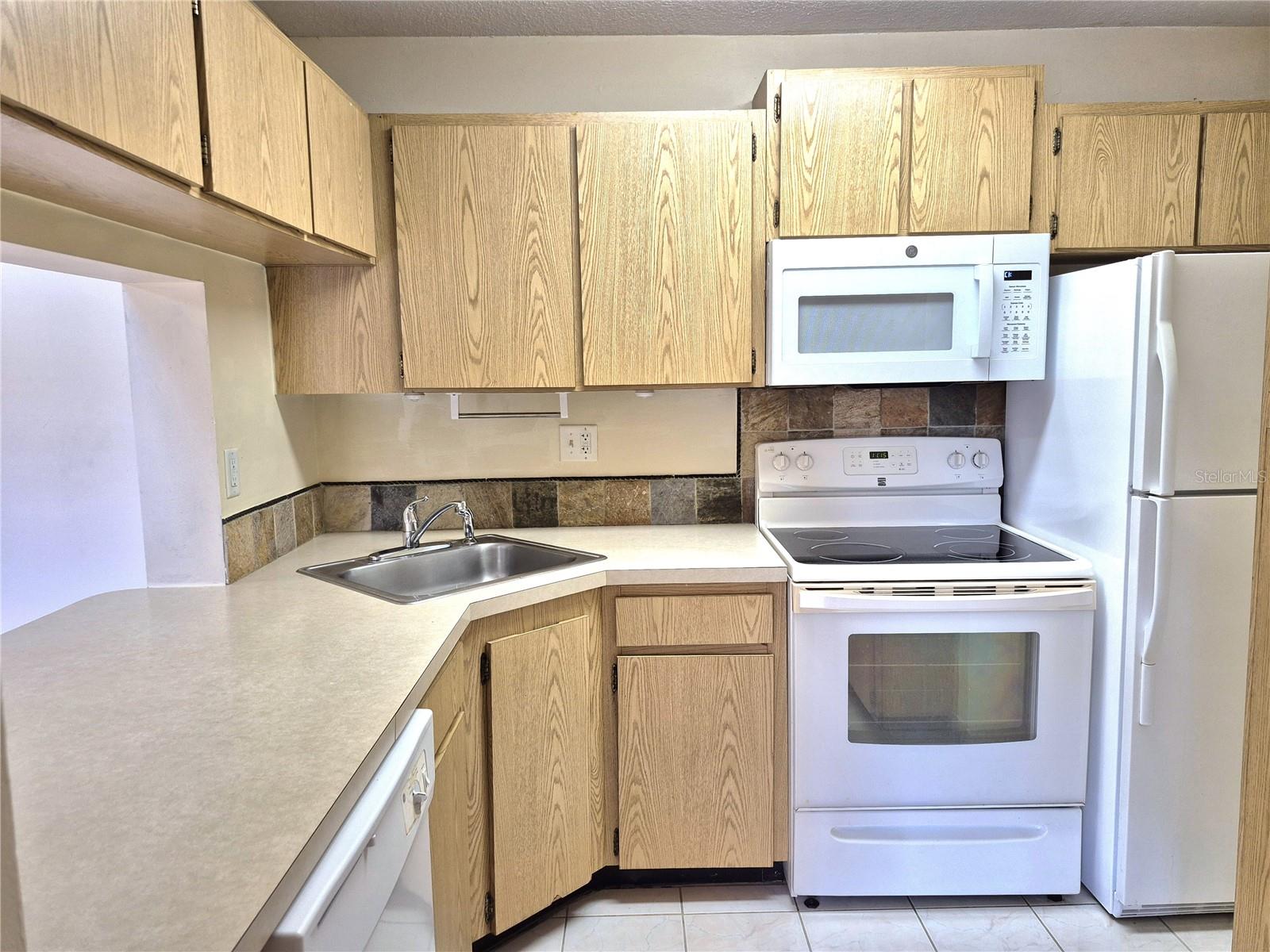 1344 PINE RIDGE CIR E #H3 — photo 14