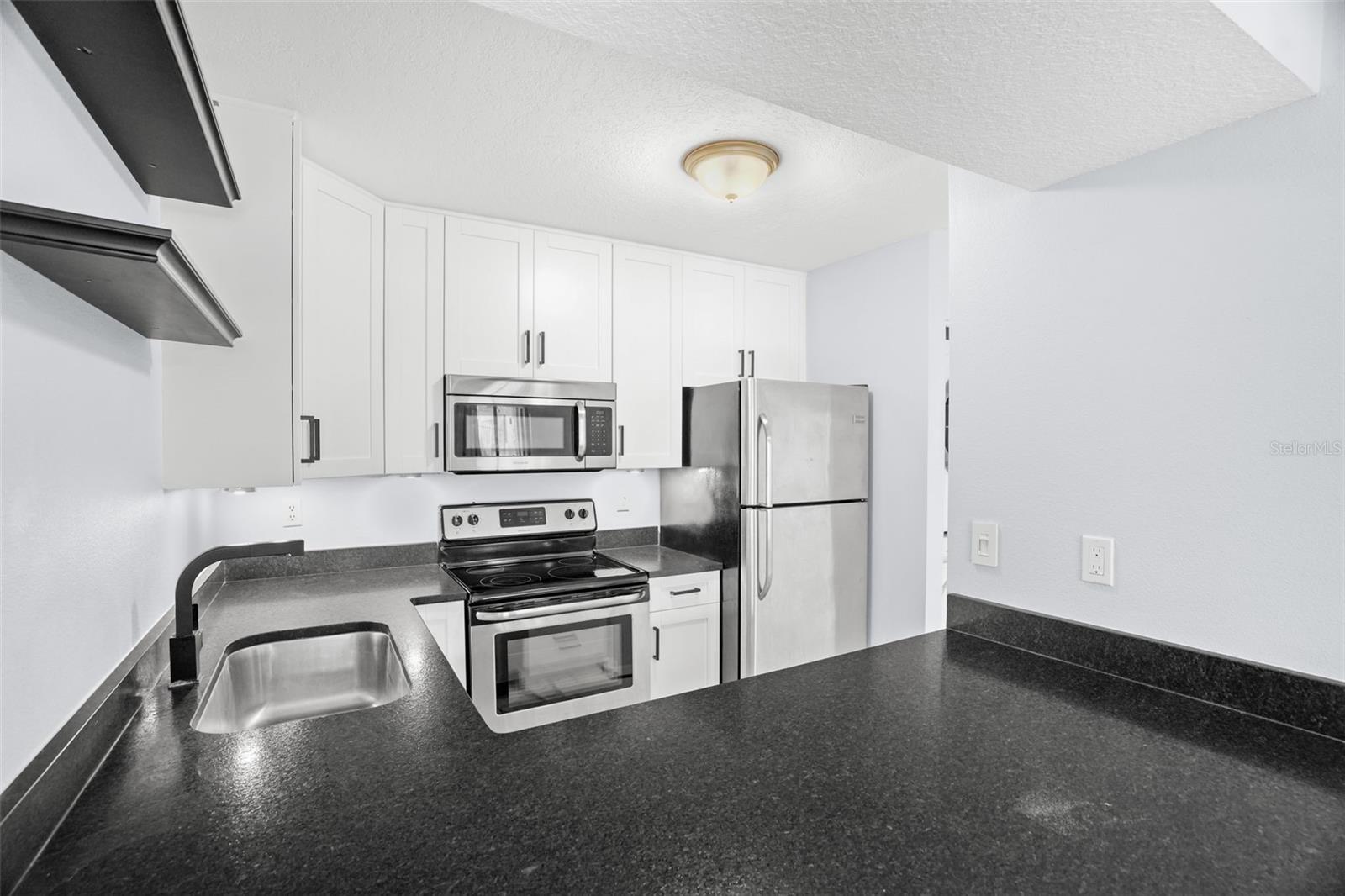 3002 W CLEVELAND ST #D3 — photo 17