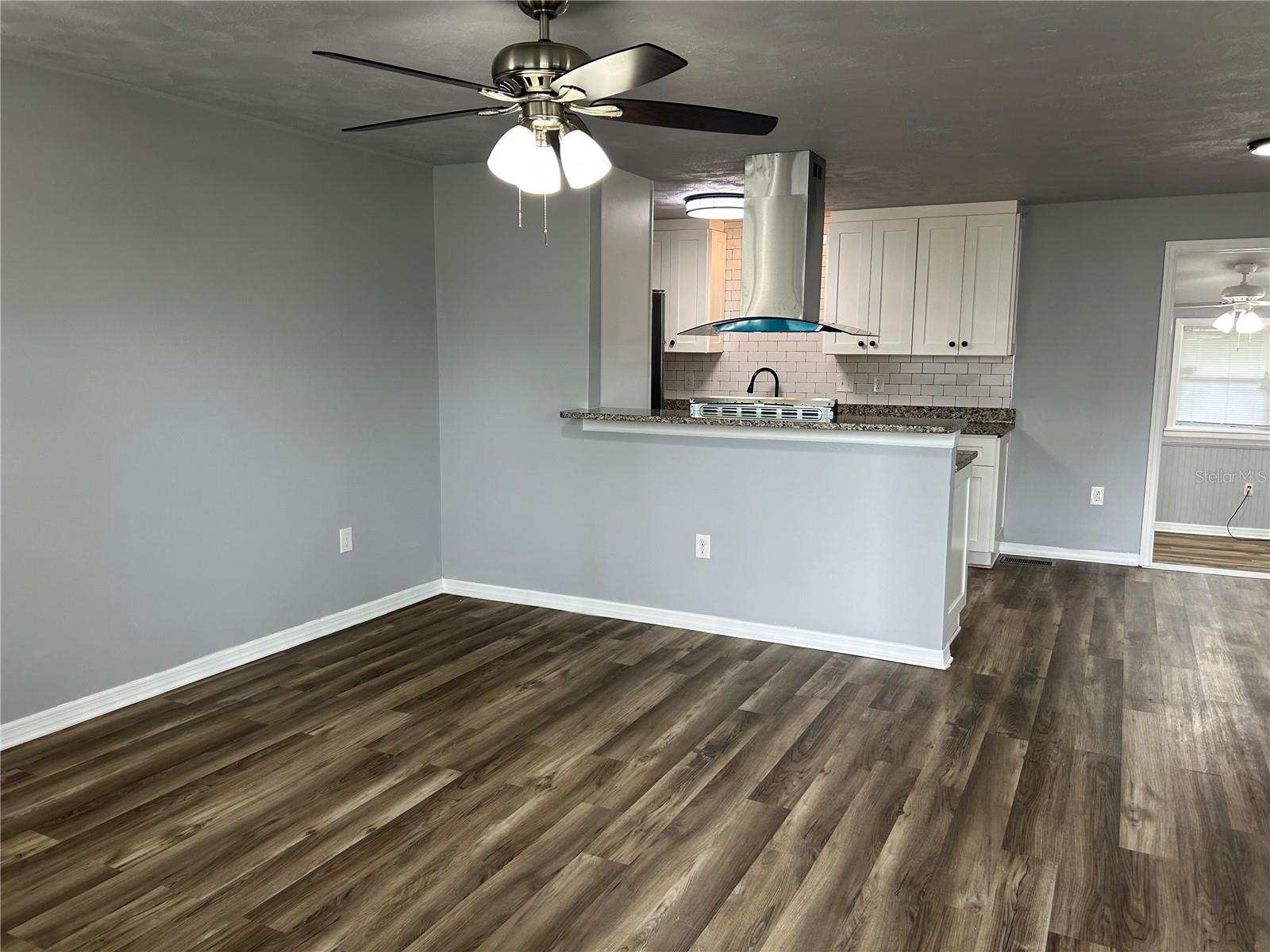 4708 PARK ACRES DR — photo 9