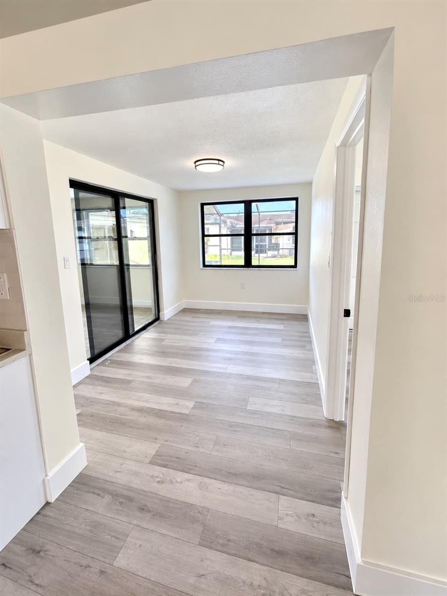 3708 HOLIDAY LAKE DR — photo 19