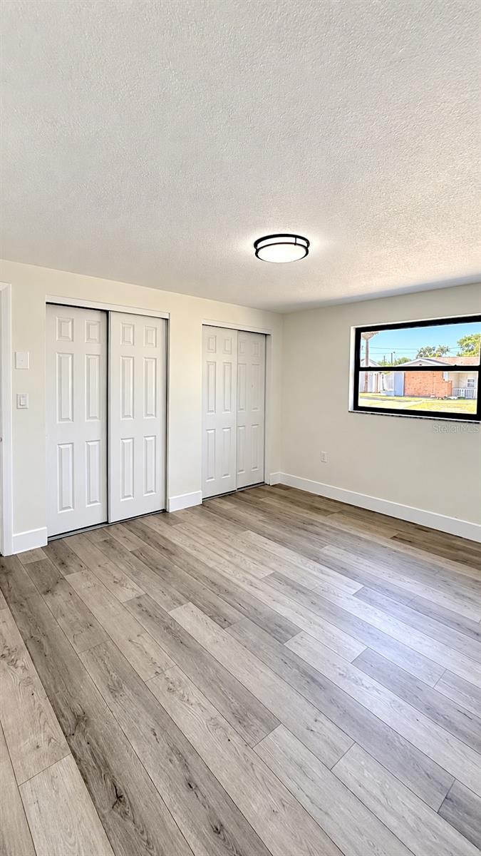 3708 HOLIDAY LAKE DR — photo 18