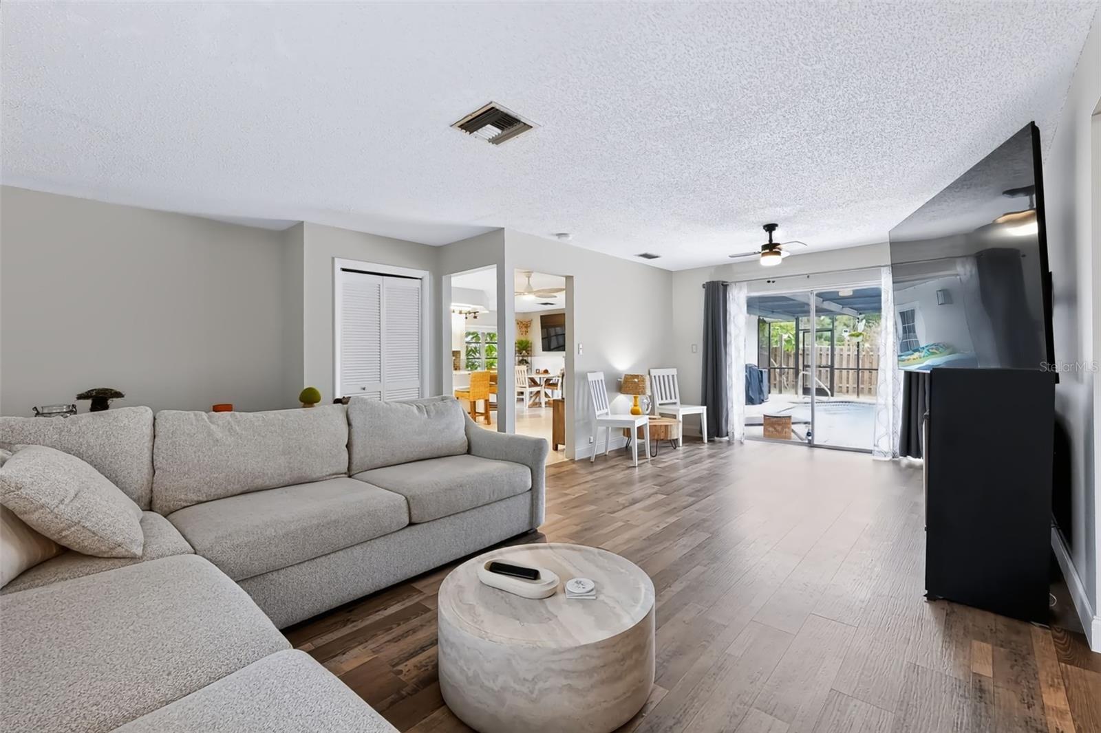 3437 DOVE HOLLOW CT — photo 3