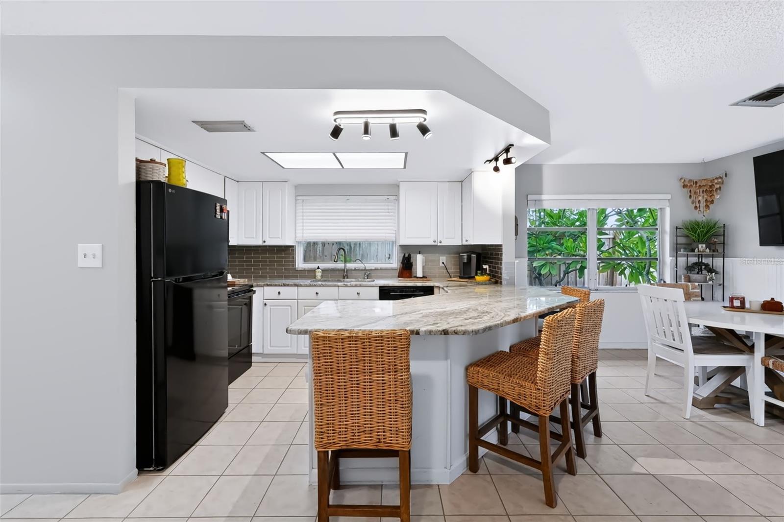 3437 DOVE HOLLOW CT — photo 15