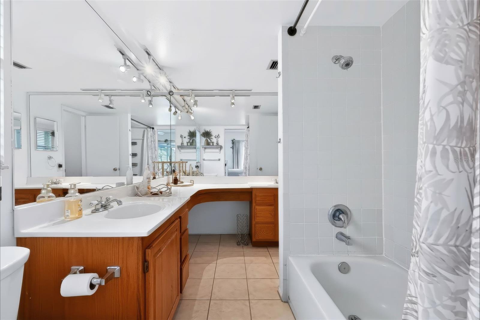 3437 DOVE HOLLOW CT — photo 22