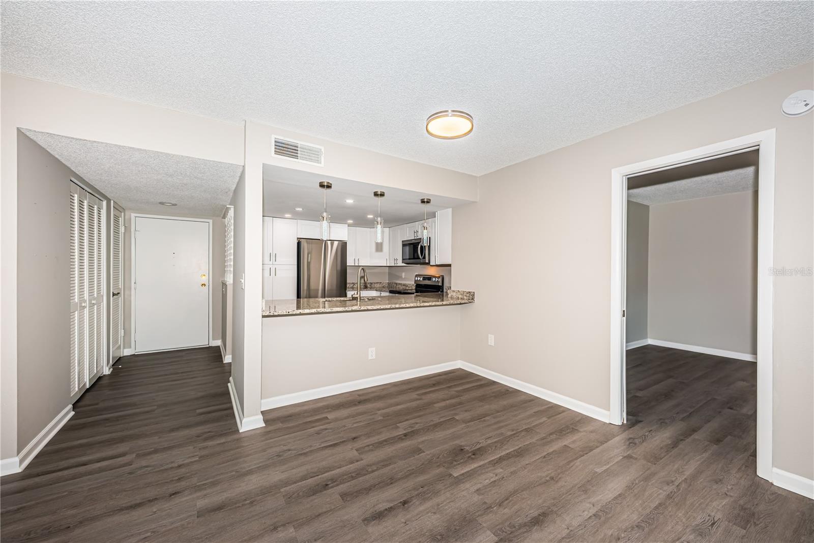 2591 COUNTRYSIDE BLVD #5106 — photo 3