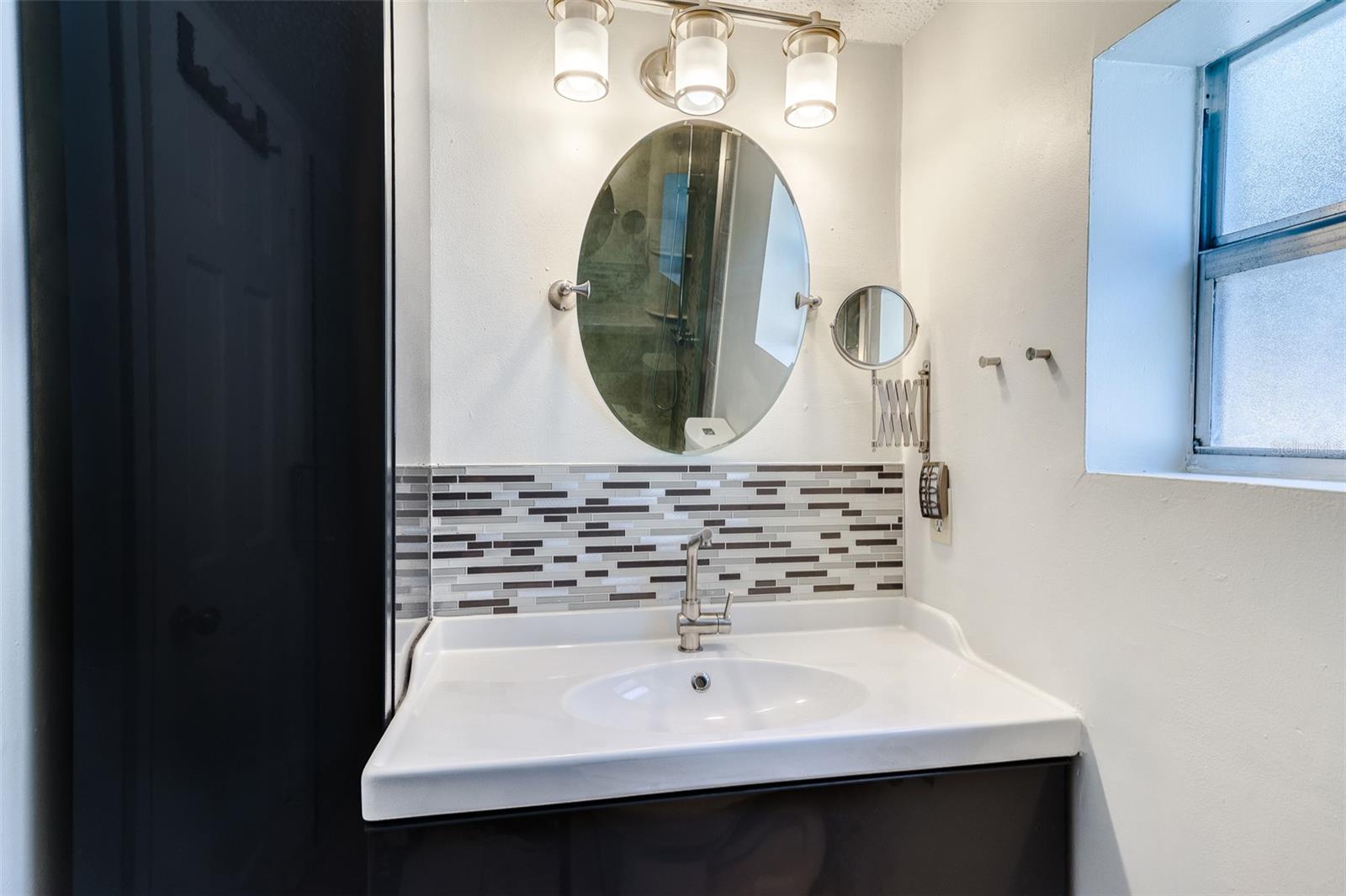 3315 W EMPEDRADO ST — photo 9