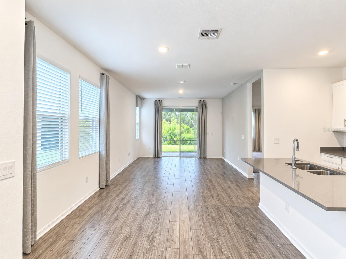 1790 WOODLEAF HAMMOCK CT — photo 6