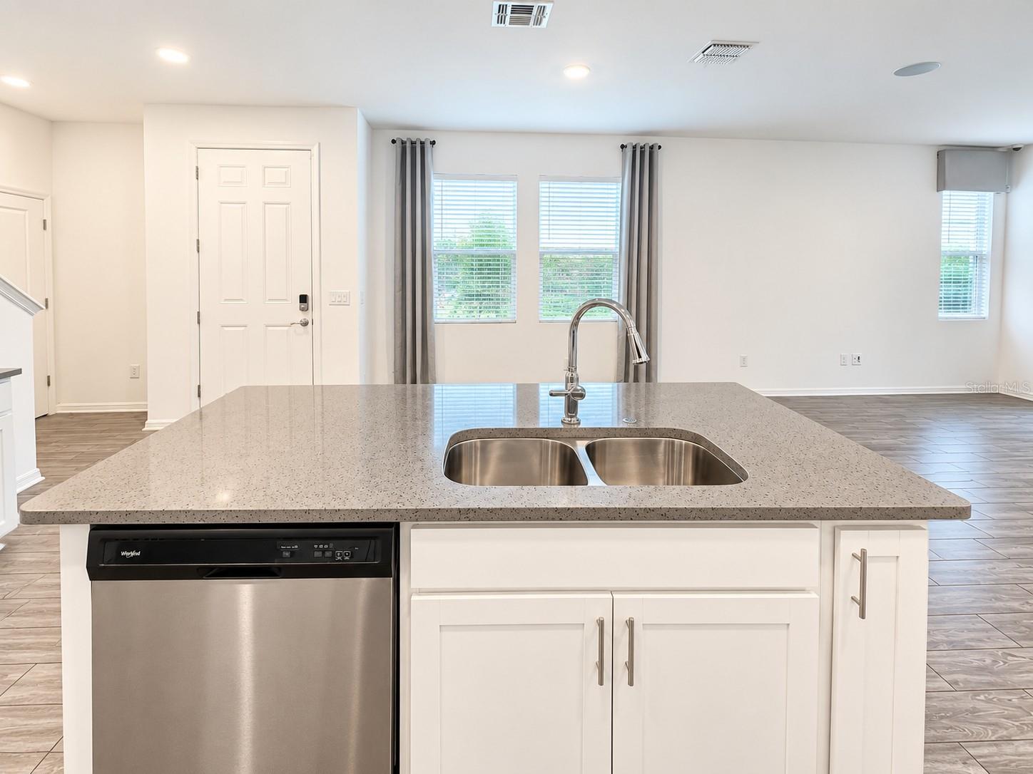 1790 WOODLEAF HAMMOCK CT — photo 4