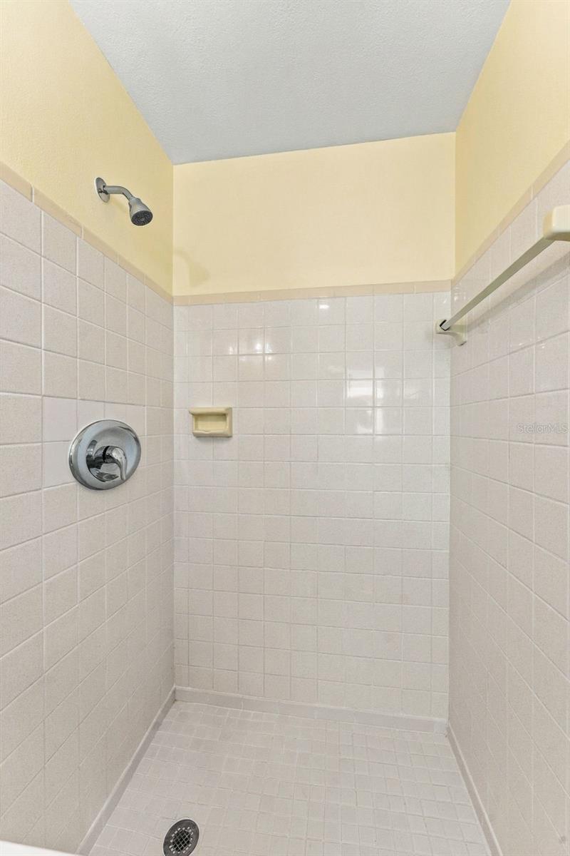 2116 W MINNEHAHA ST — photo 26