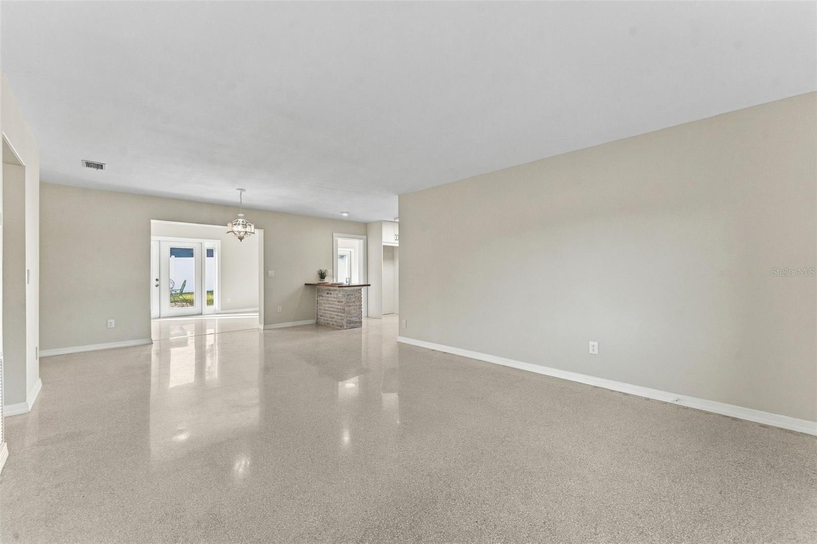 2116 W MINNEHAHA ST — photo 10