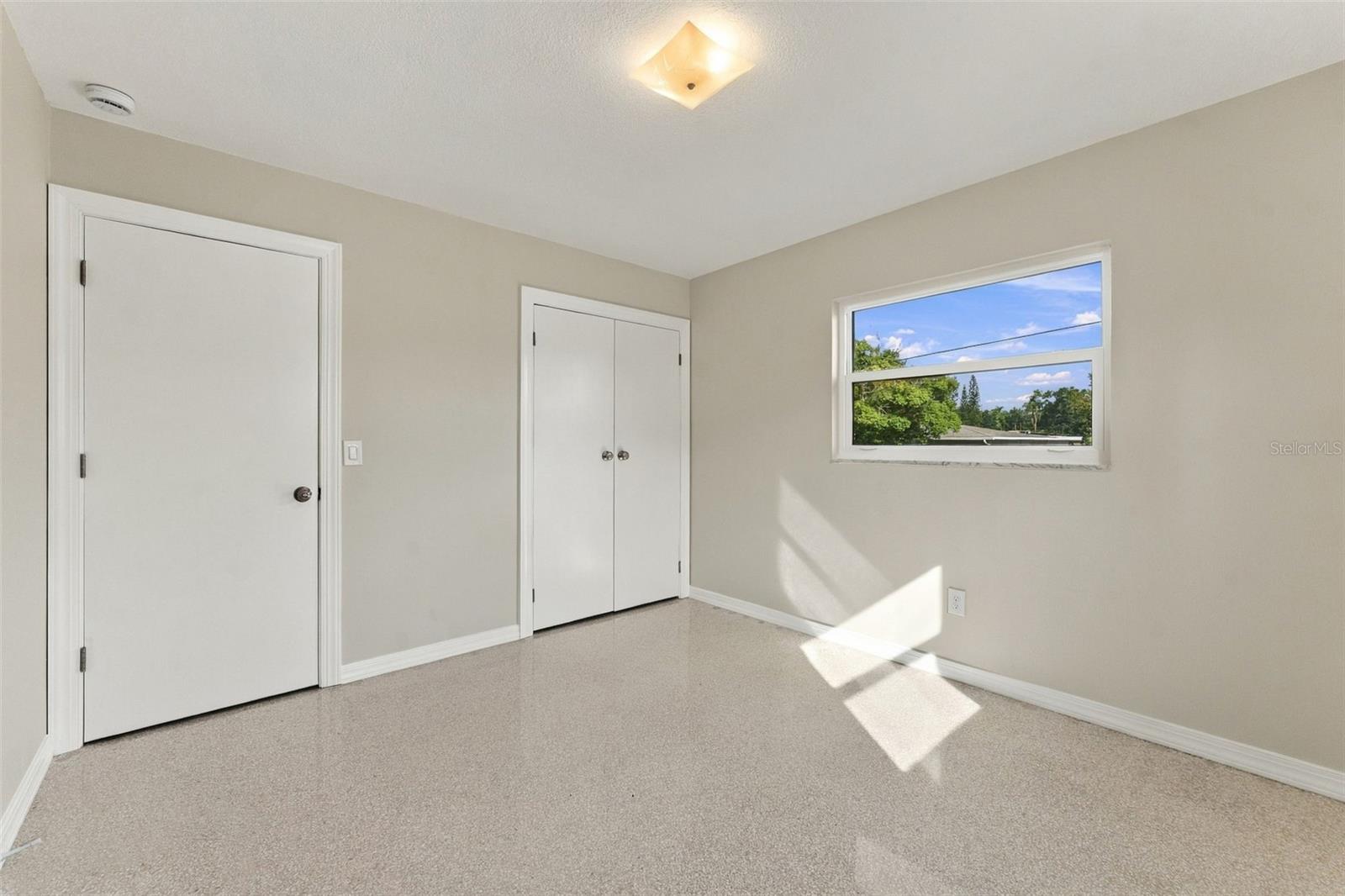 2116 W MINNEHAHA ST — photo 27