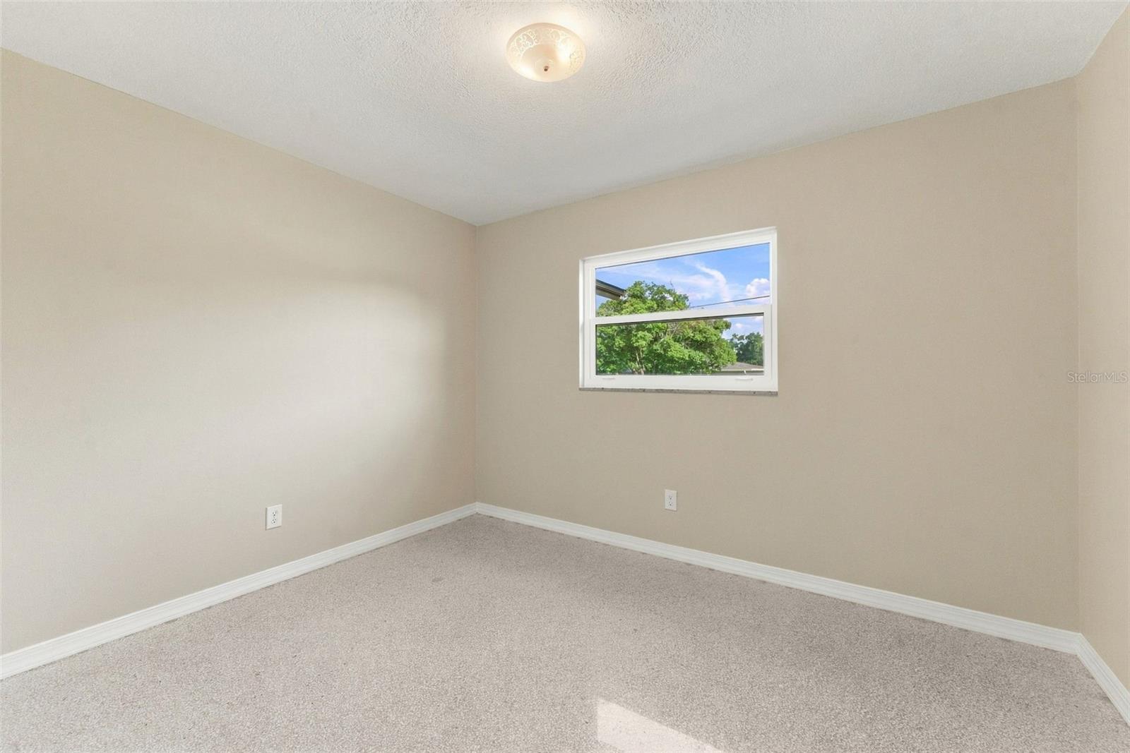 2116 W MINNEHAHA ST — photo 29