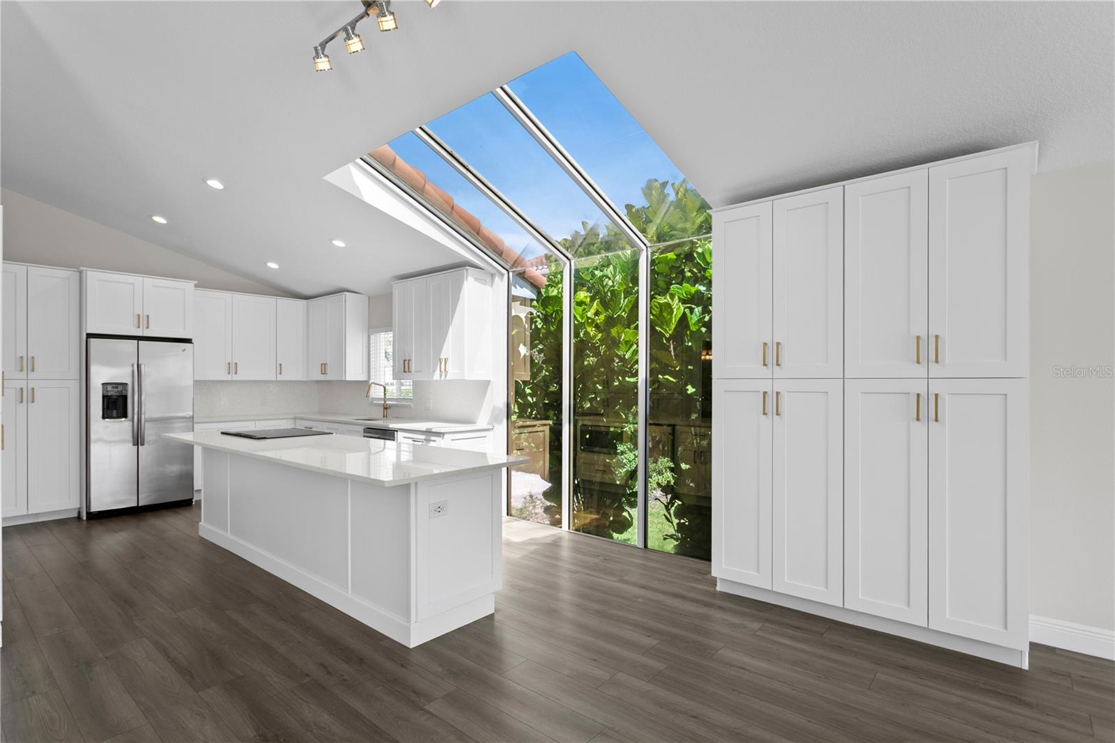 6402 RUBIA CIR — photo 16