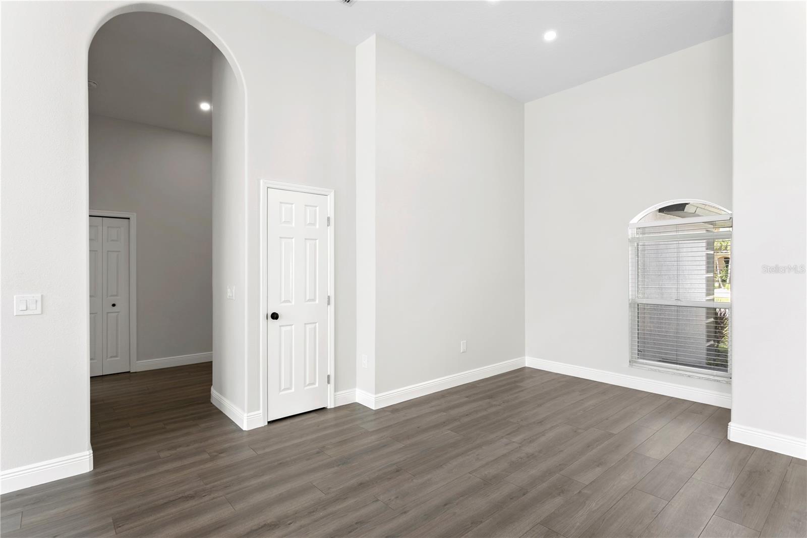 6402 RUBIA CIR — photo 31