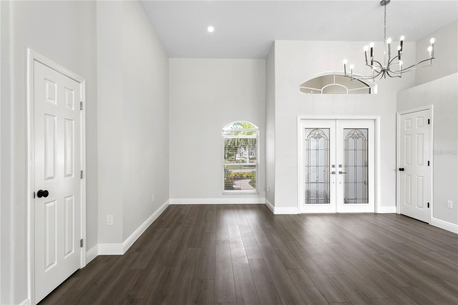 6402 RUBIA CIR — photo 5