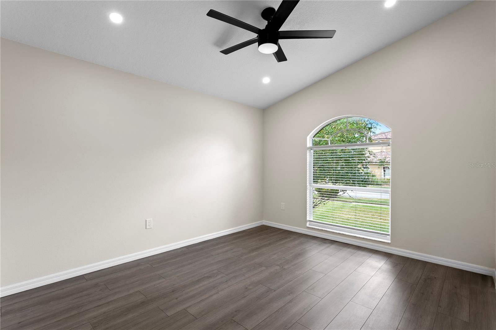 6402 RUBIA CIR — photo 44